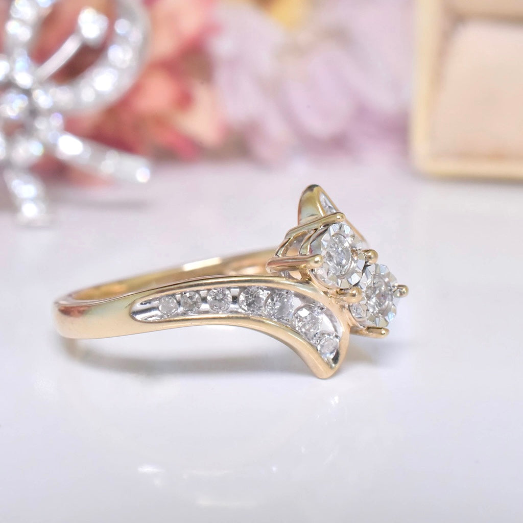 Modern 9ct Yellow Gold Diamond Cross-Over Ring
