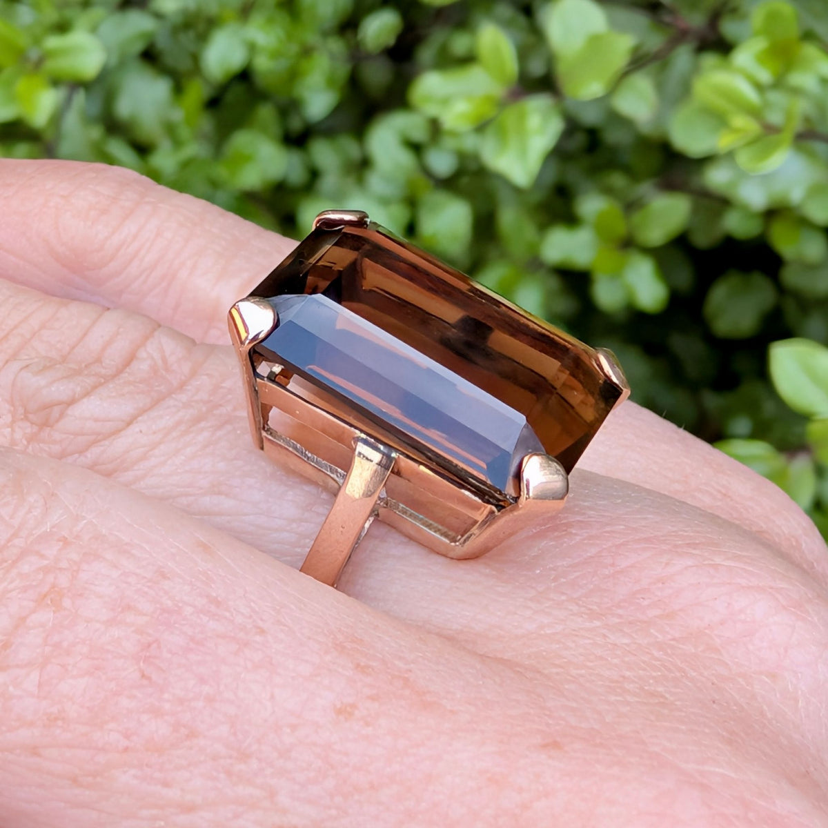 Stunning Contemporary 18ct Rose Gold 18.0 carat Smoky Quartz Ring