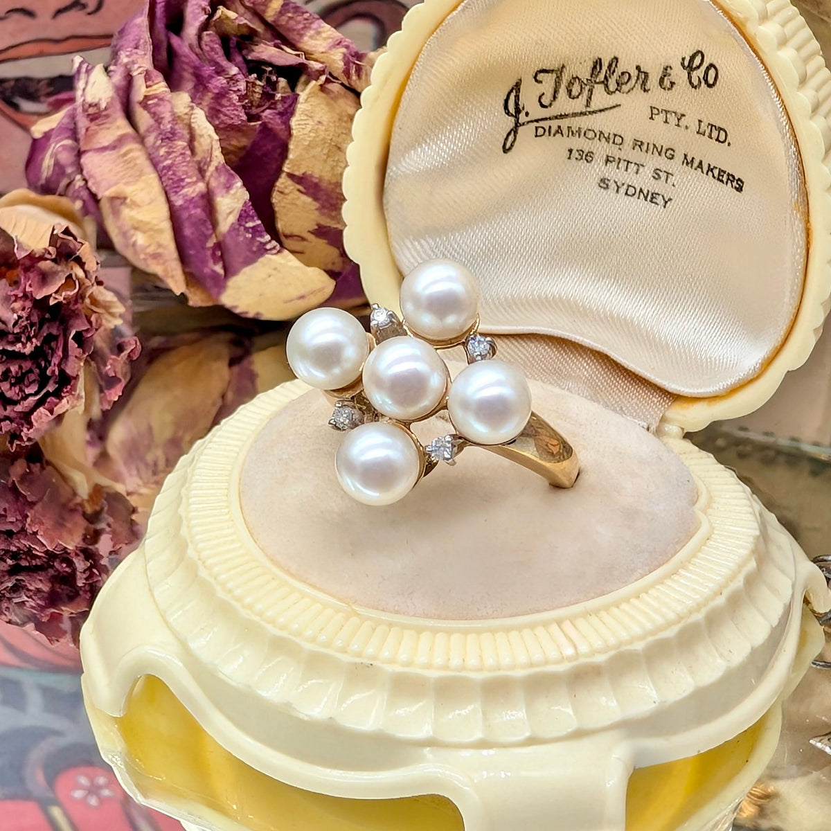 Stunning 9ct Yellow Gold Cultured Pearl And Diamond Ring - Birmingham 2006
