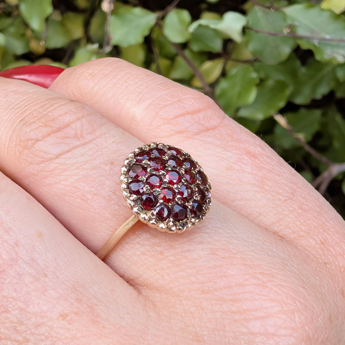 Vintage 9ct Yellow Gold Garnet Daisy Cluster Ring - London 1966