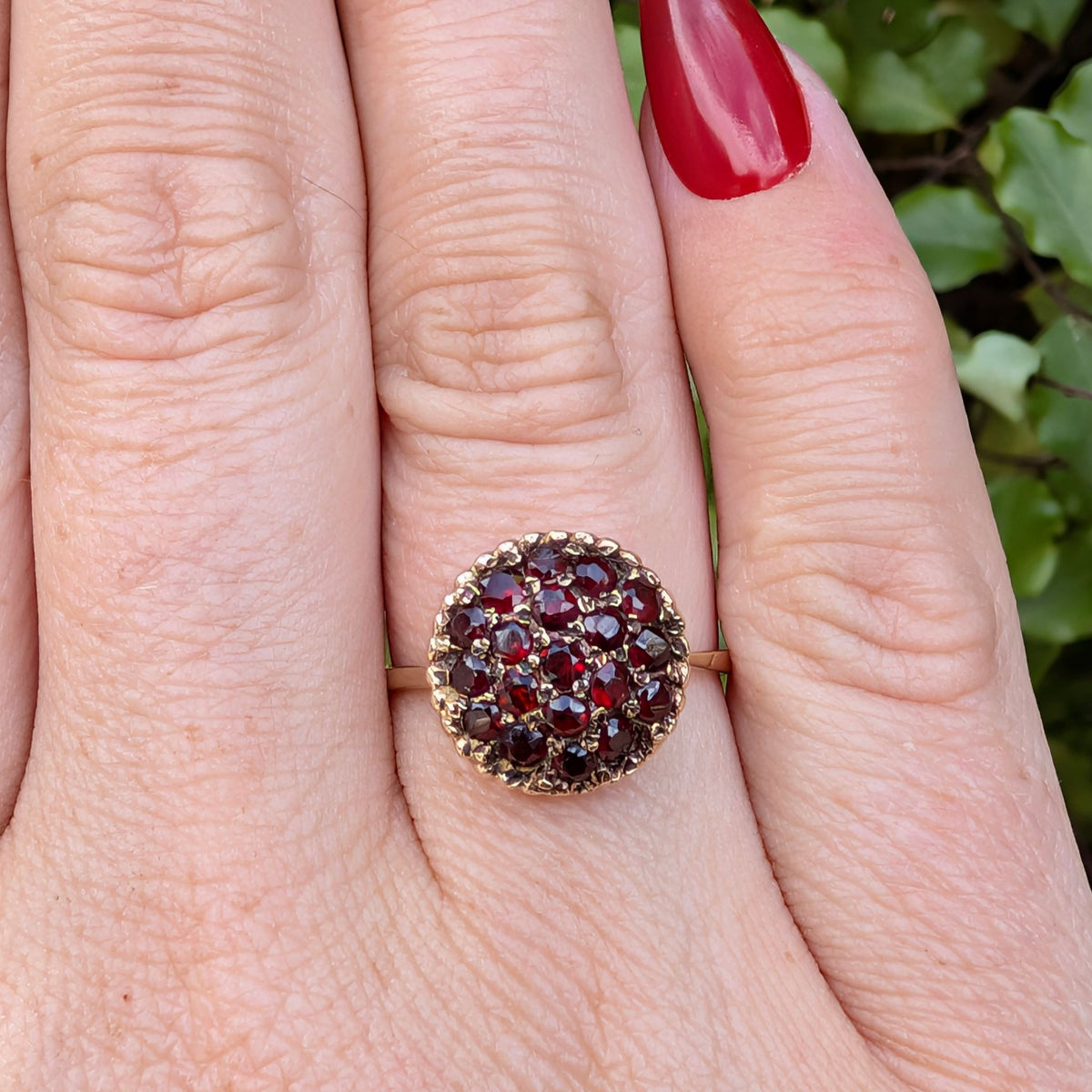 Vintage 9ct Yellow Gold Garnet Daisy Cluster Ring - London 1966