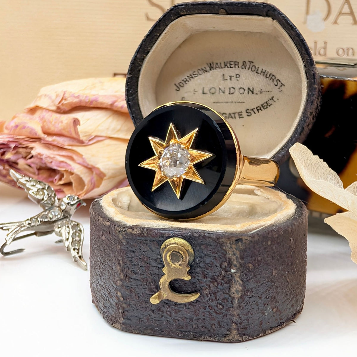 Striking Mid-Century 9ct Yellow Gold Old European-cut Diamond & Onyx ‘Starburst’ Ring - Payton, Pepper & Sons Ltd, Birmingham 1955