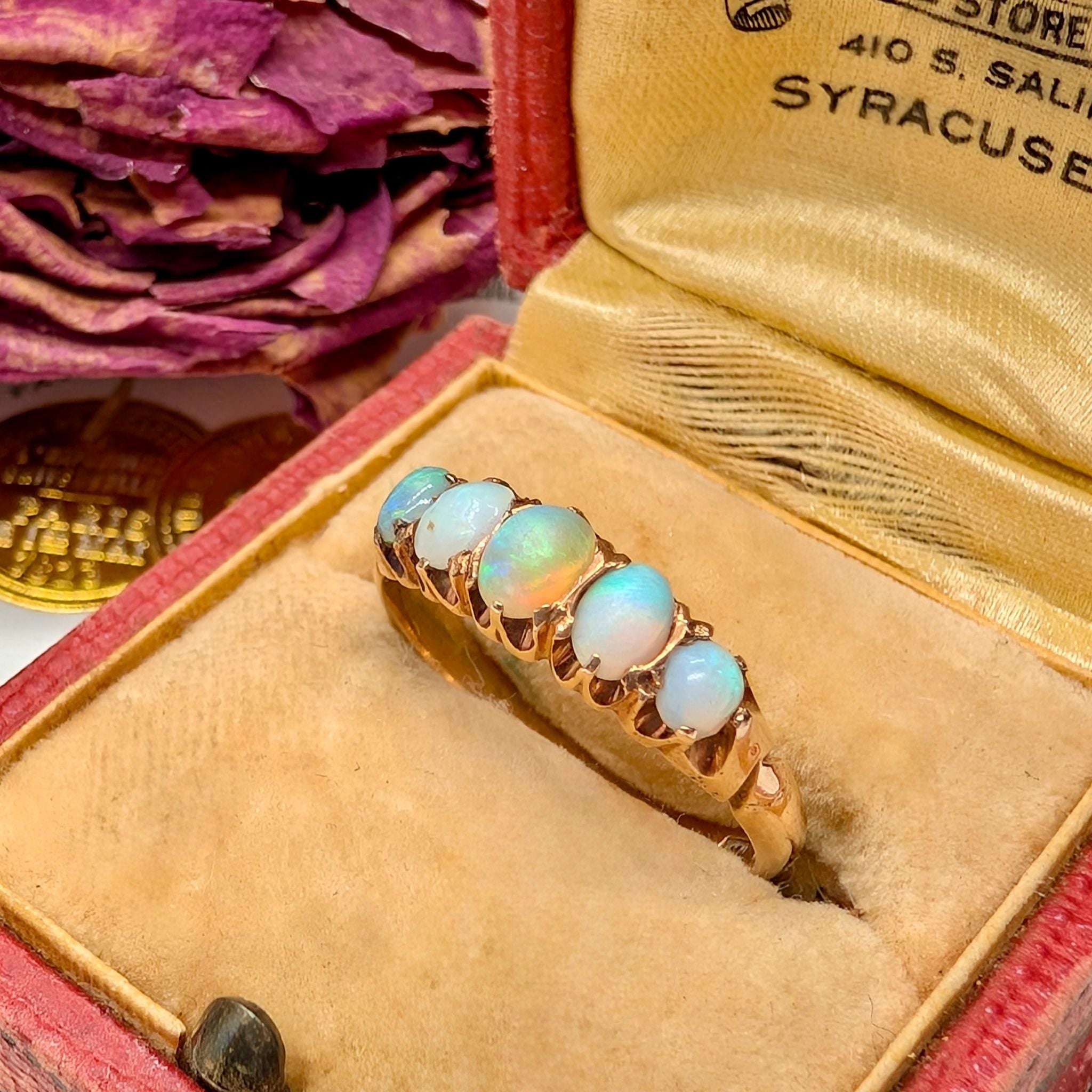 Antique Australian 15ct Yellow Gold Solid Opal Half-Hoop Ring Cira 1900s