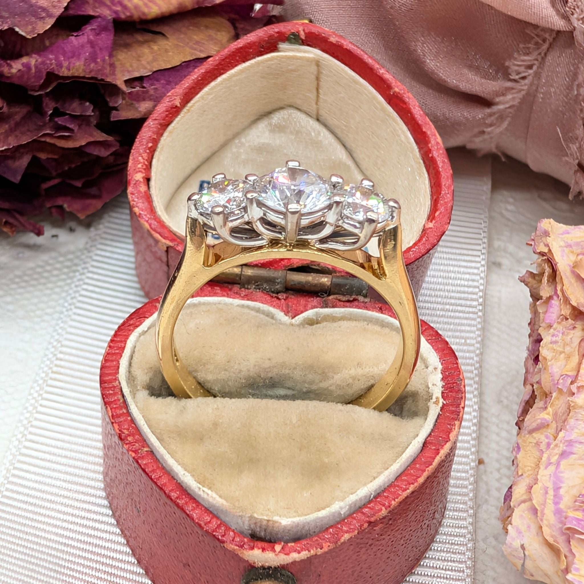 Modern 18ct Yellow Gold Diamond Trilogy Ring TDW 1.34ct Complete With A 2005 Insurance Replacement For $11,500 AUD and Diamond Identification Certificate