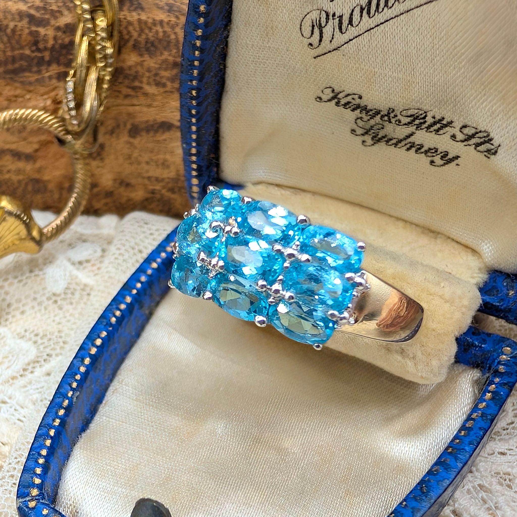 Gorgeous Contemporary 9ct Yellow Gold Multi-Row Blue Topaz Ring