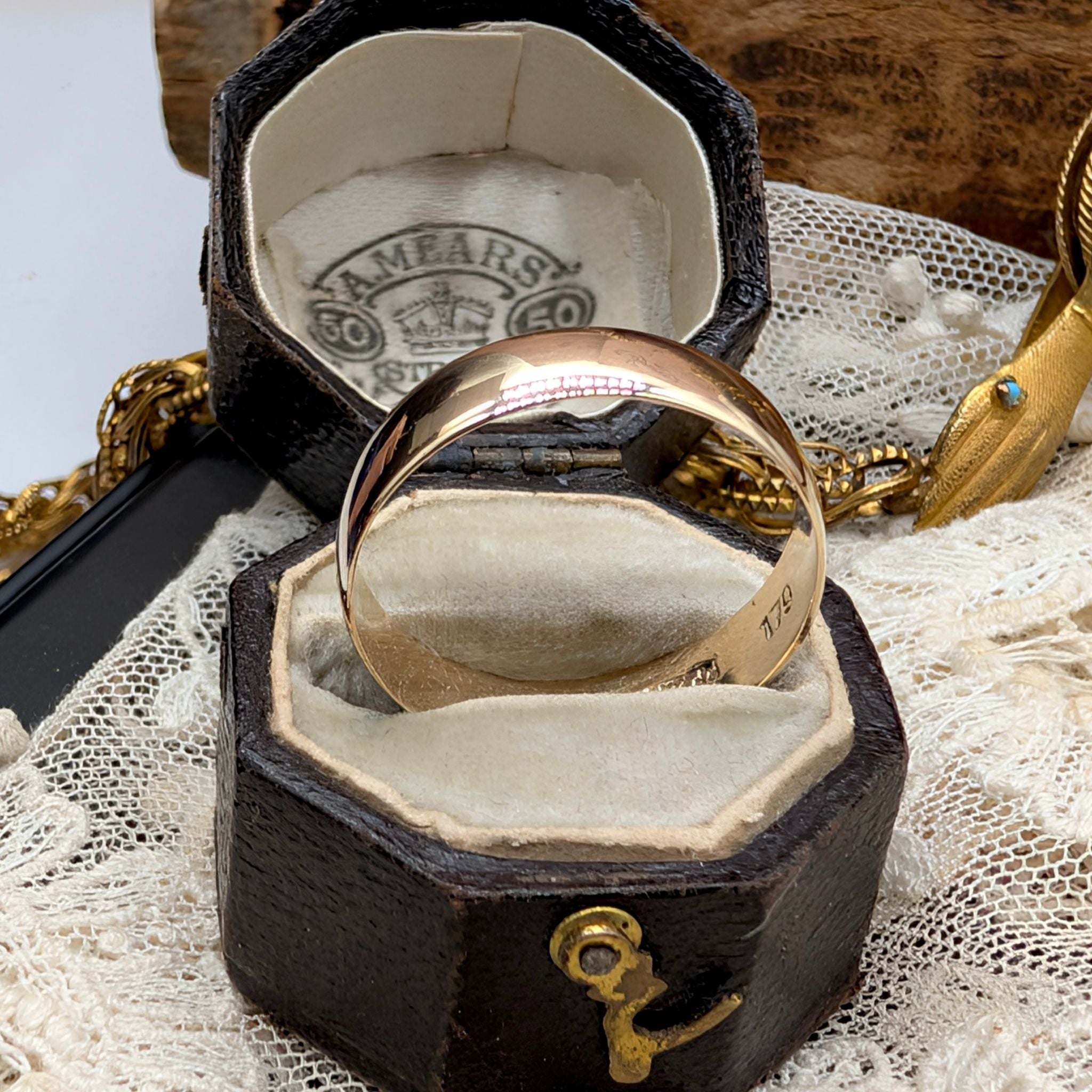 Vintage Australian 9ct Yellow Gold Wide Wedding Band/Ring by Rodd Circa 1950s–60s