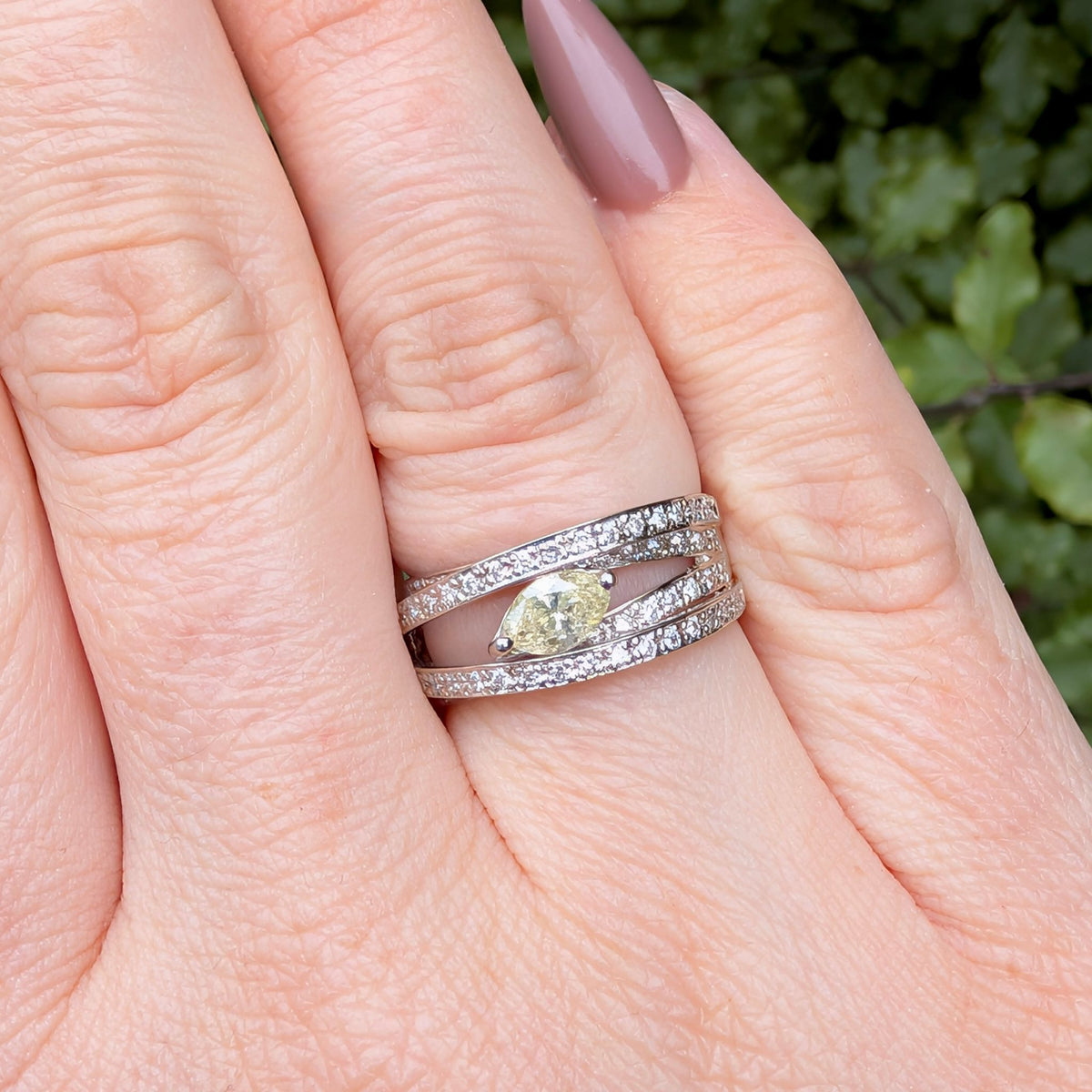 Stunning Modern Solid Platinum ‘Fancy Yellow' Diamond - (0.52ct) & White Diamond (0.57ct) Ring TDW 1.09ct Included In Purchase An Independent Valuation For $11,254 AUD