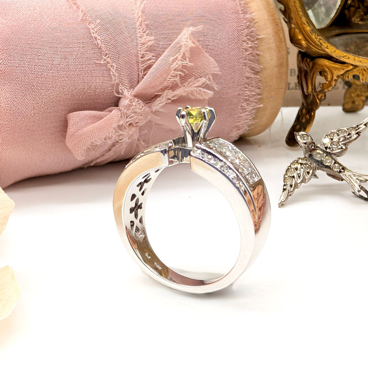 Contemporary 18ct White Gold Marquise-Cut Australian Sapphire And Diamond Ring
Included With Purchase Retail Replacement Valuation $8700 AUD