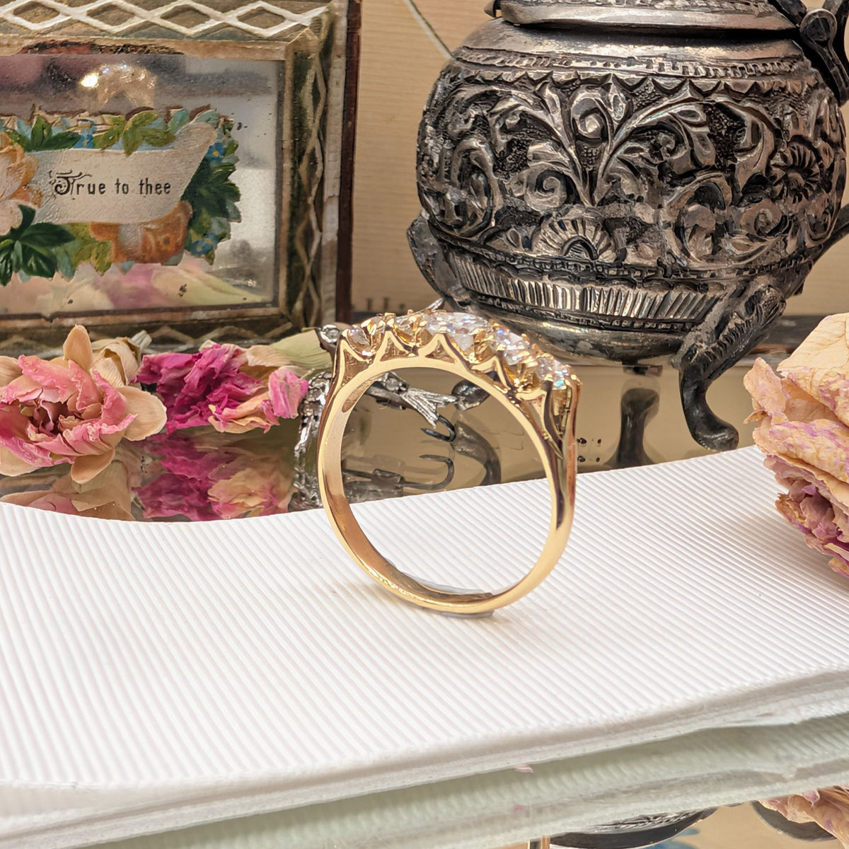Contemporary 18ct Yellow Gold Five-Stone Diamond Ring TDW 0.97ct Complete With Independent Gemmological Valuation $5635 AUD