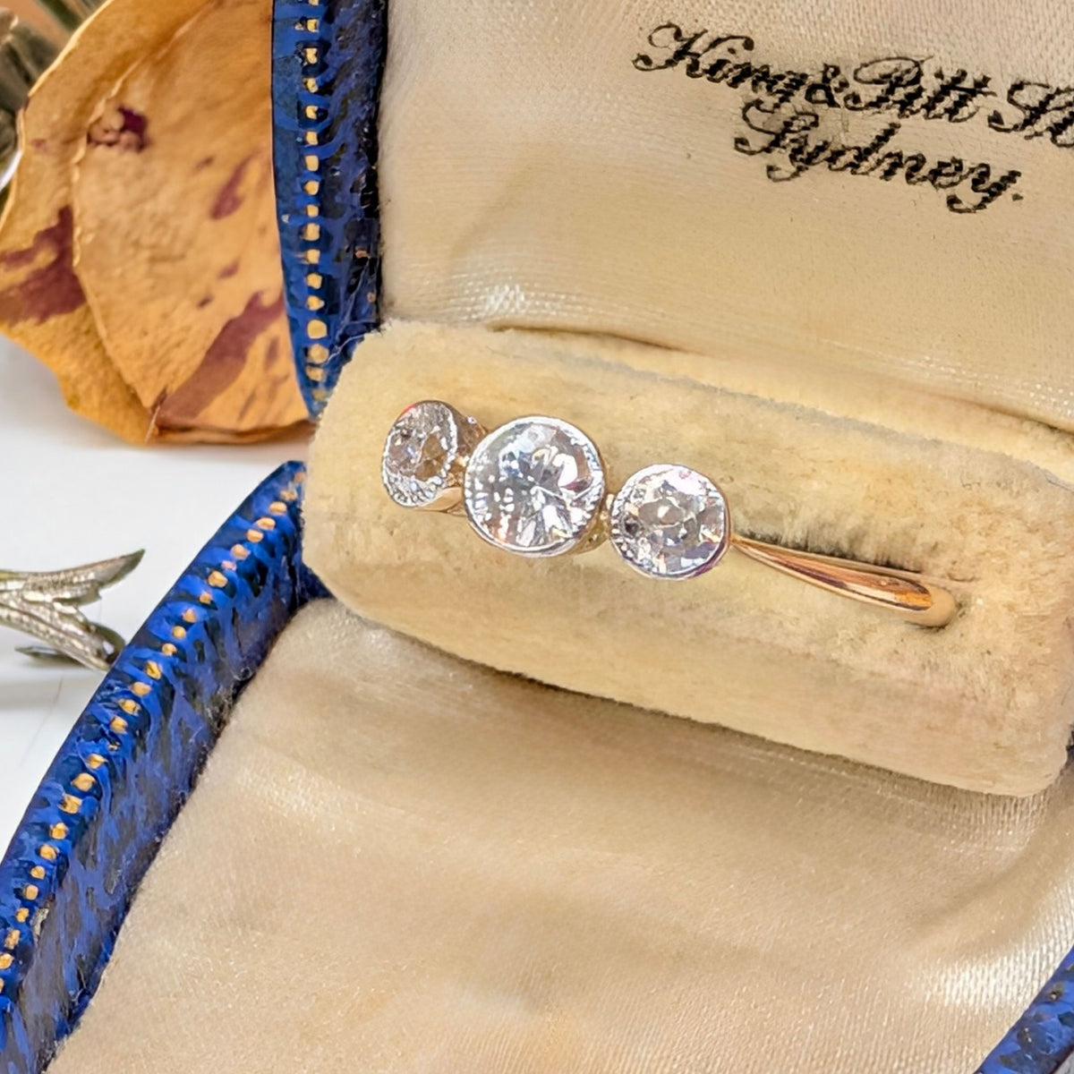 Gorgeous Edwardian Era 18ct Yellow Gold Diamond Trilogy Ring - 0.47ct