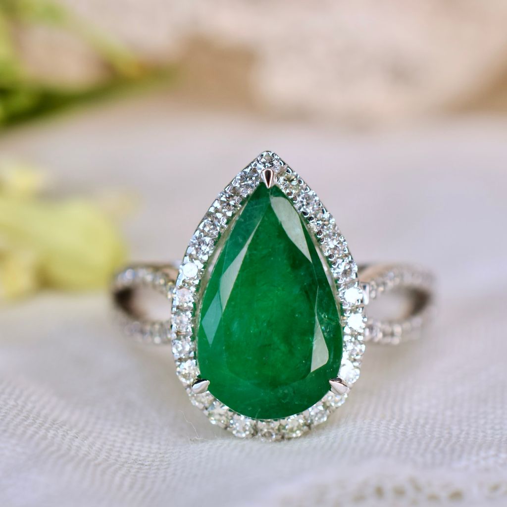 Modern 14ct White Gold Pear-Shape Emerald And Diamond Ring Independent Insurance/Retail Replacement Valuation Included For $8,250 AUD