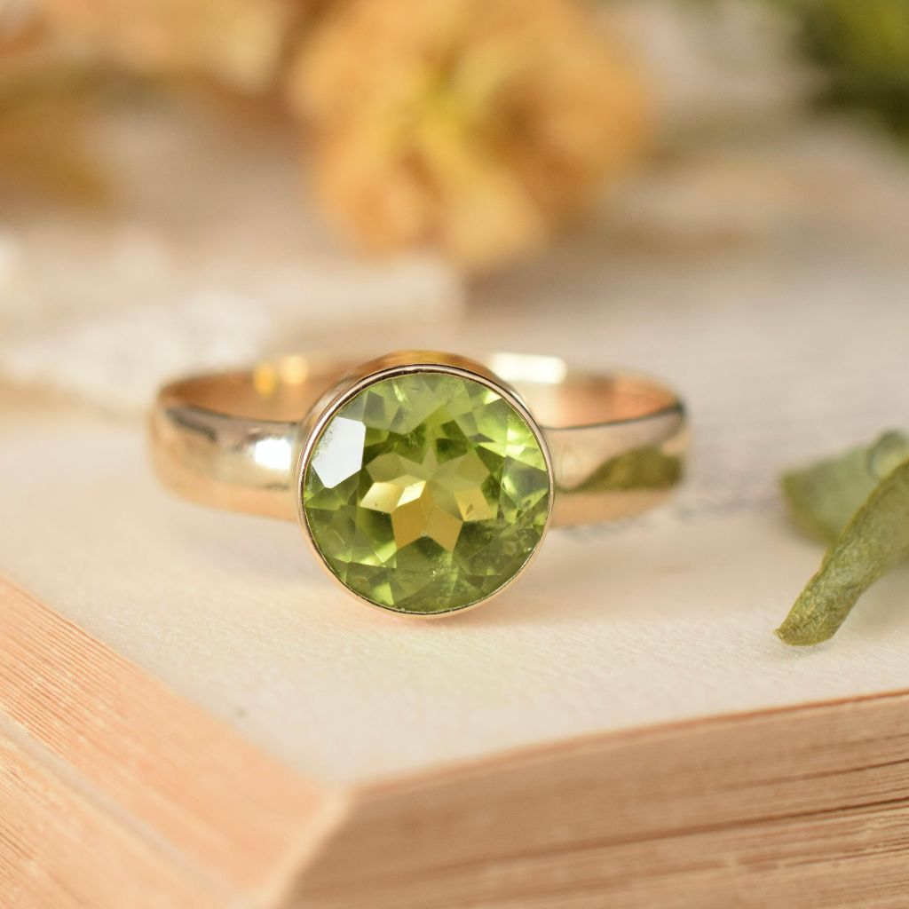 Modern 9ct Yellow Gold Natural Peridot Solitaire Ring