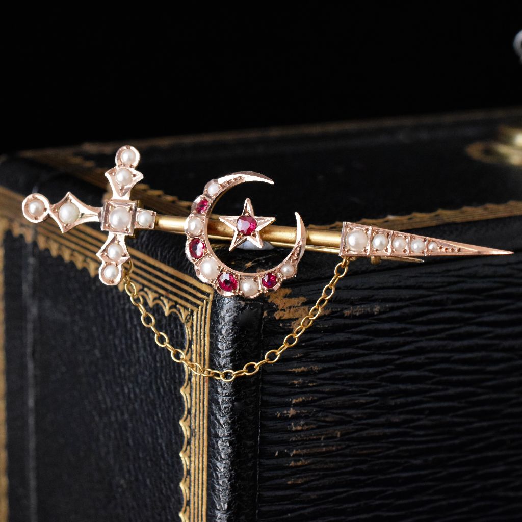 Antique Australian 9ct Gold Cresent / Star Brooch Circa 1905