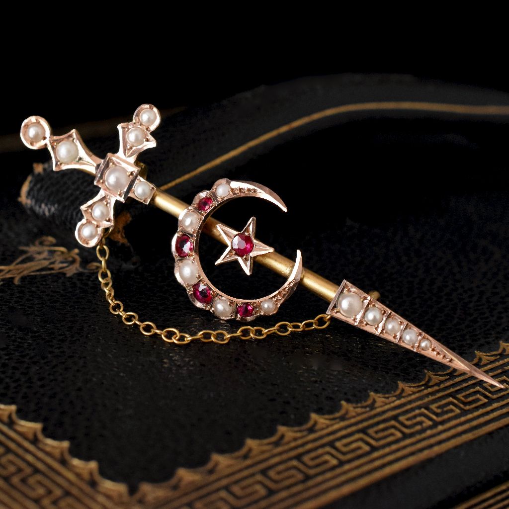 Antique Australian 9ct Gold Cresent / Star Brooch Circa 1905