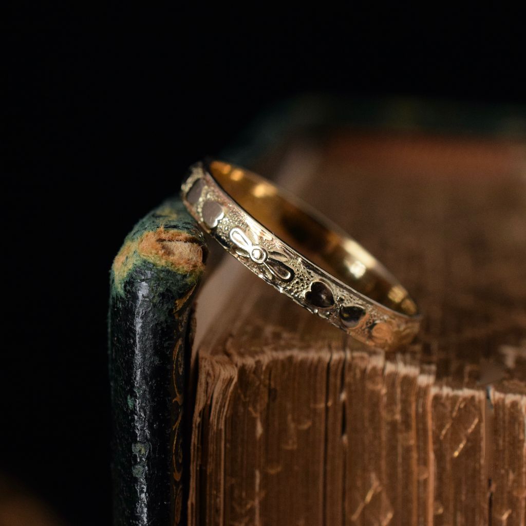 Vinage 10ct Yellow Gold Daisy / Hearts Band By ‘Lustre’ Australia Circa 1949