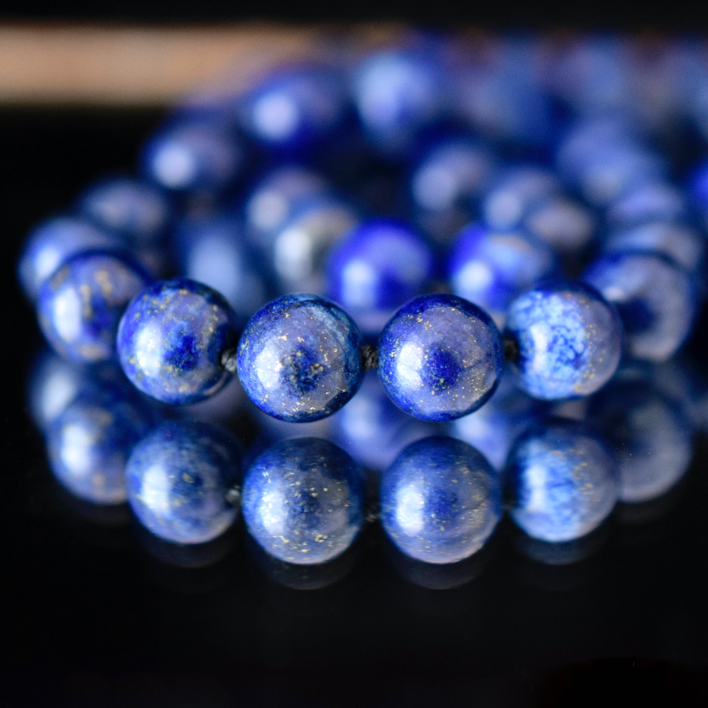 Modern 9ct Yellow Gold Clasped Strand Of Lapis Lazuli Beads