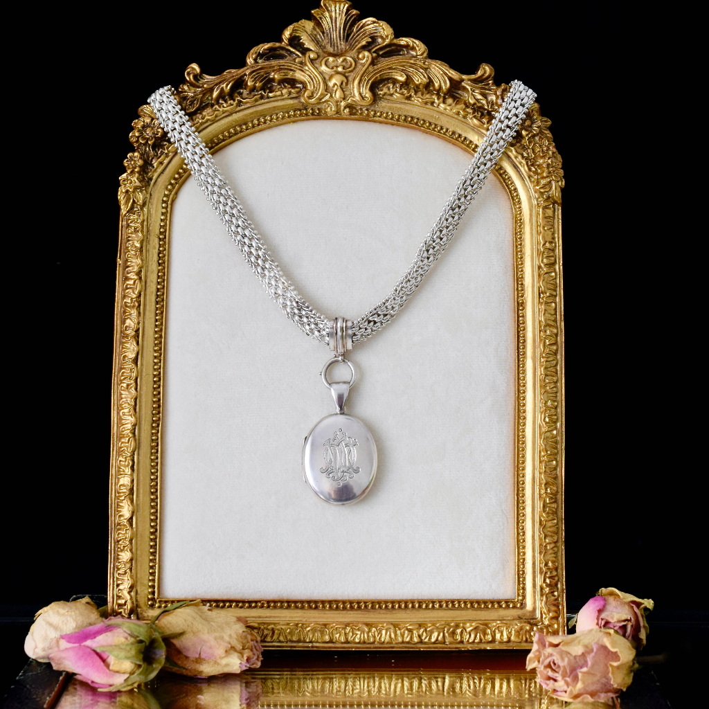 Antique Victorian Sterling Silver Locket And Bookchain Collar Circa 1890-1900