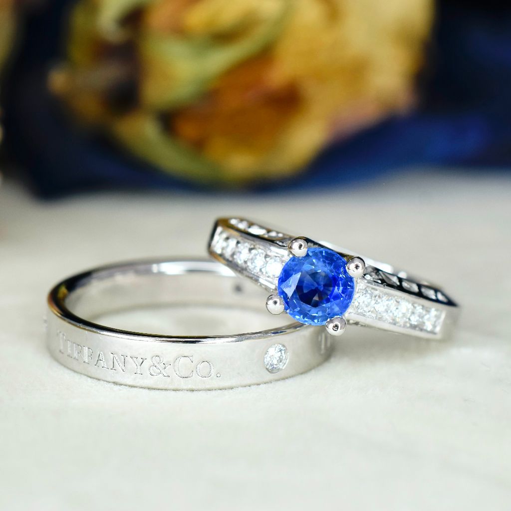 Modern 18ct White Gold Ceylon Sapphire And Diamond Ring Independent Valuation Included In Purchase For $4,850 AUD