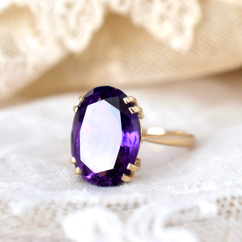 Vintage 9ct Yellow Gold Oval Amethyst Solitaire Ring