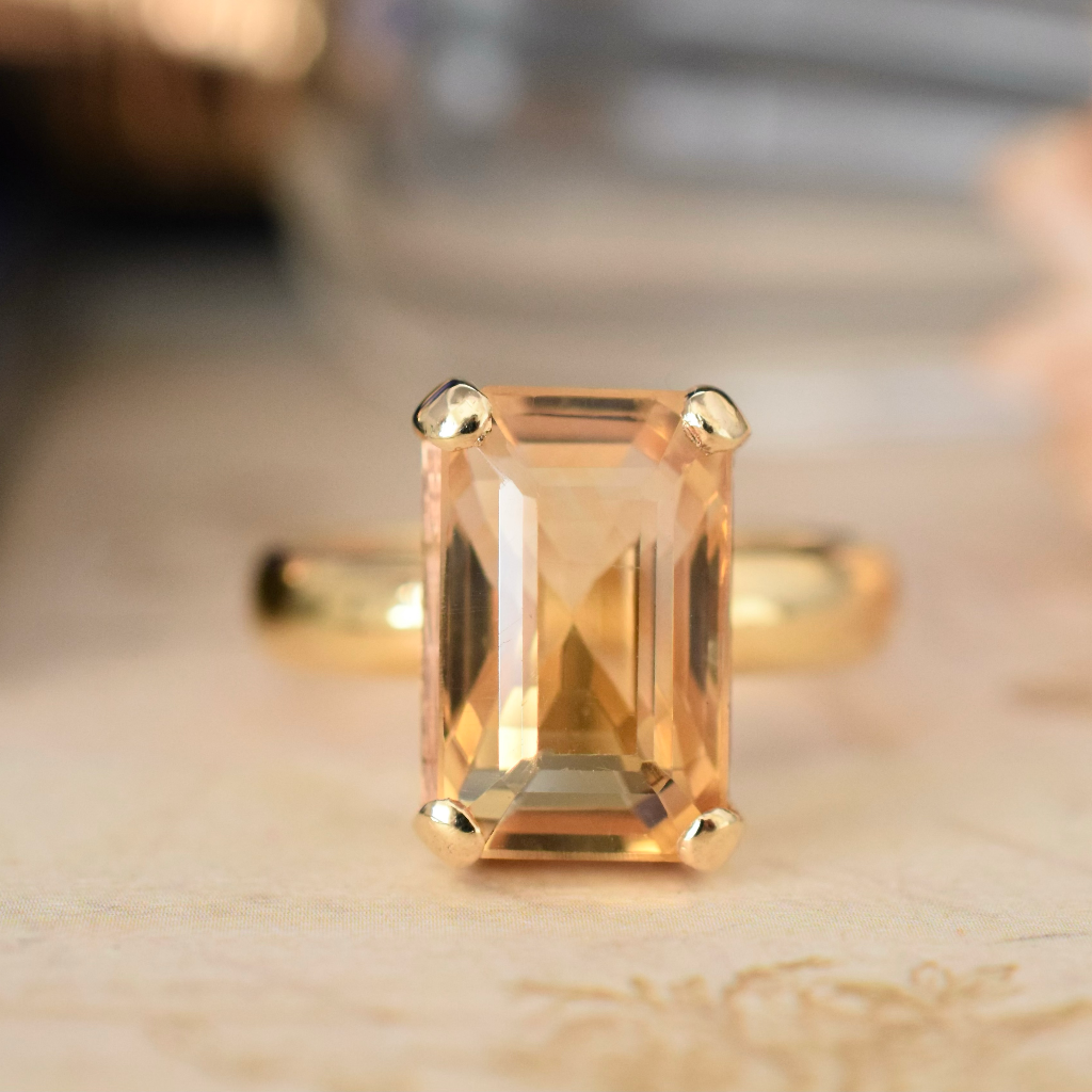 Modern 18ct Yellow Gold Emerald-Cut Citrine Ring