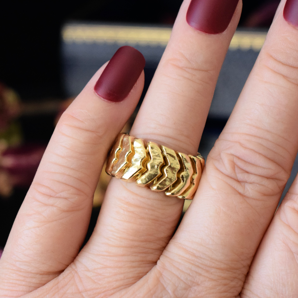 Modern 18ct Yellow Gold Textured ‘Chain’ Link Ring 9.2 Grams