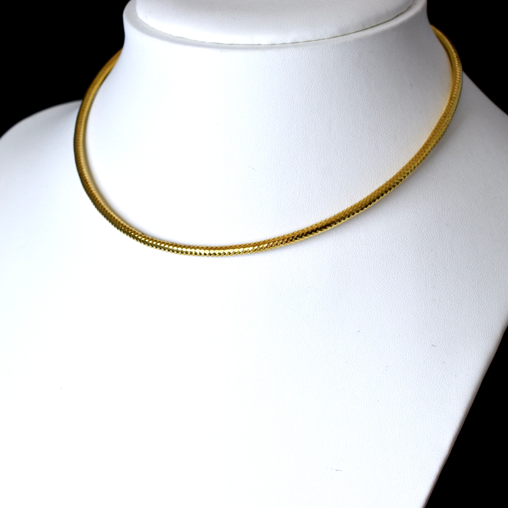 Modern 18ct Yellow Gold Woven Omega Chain Necklace