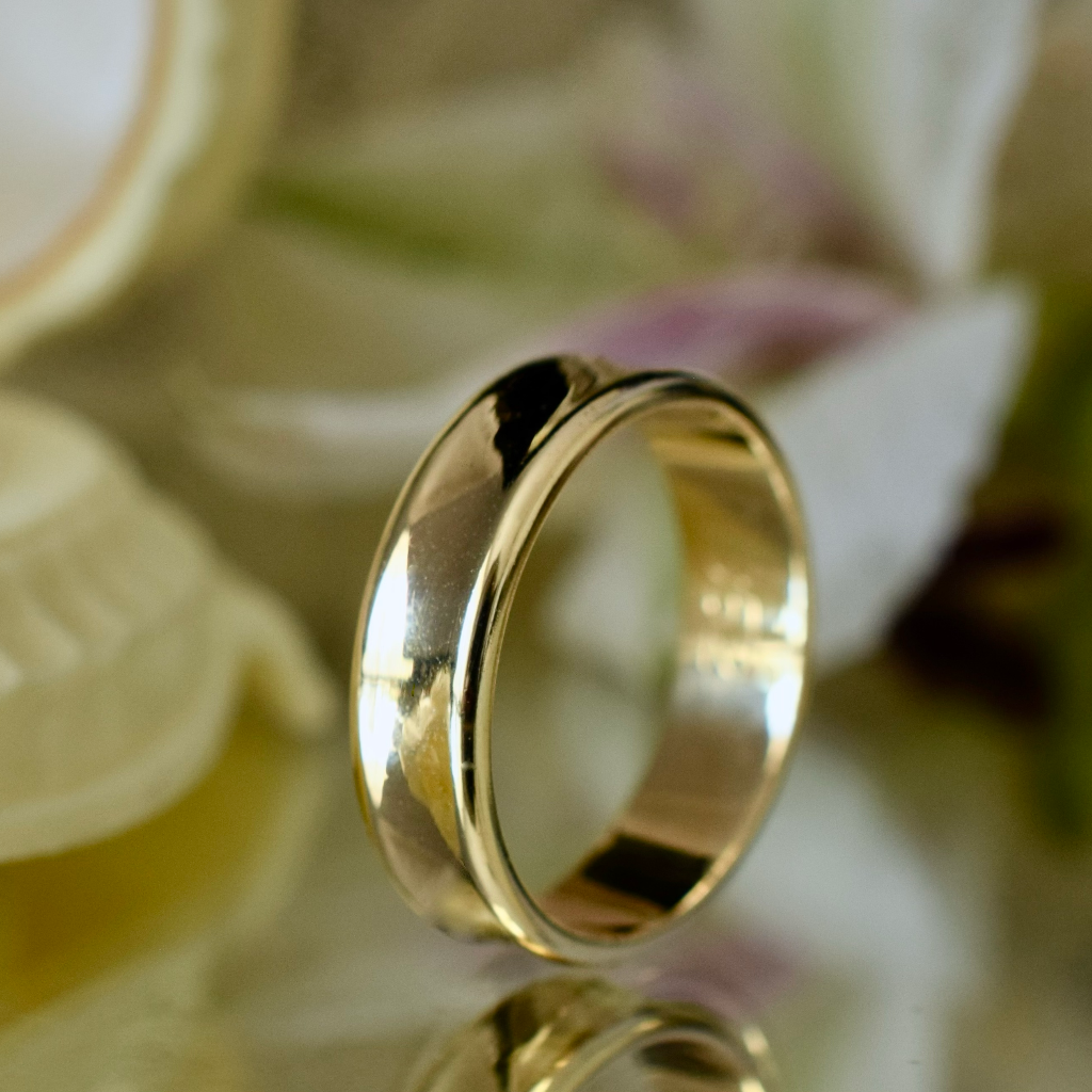 Modern 18ct Yellow Gold Concave Wedding ring By ‘Prouds’