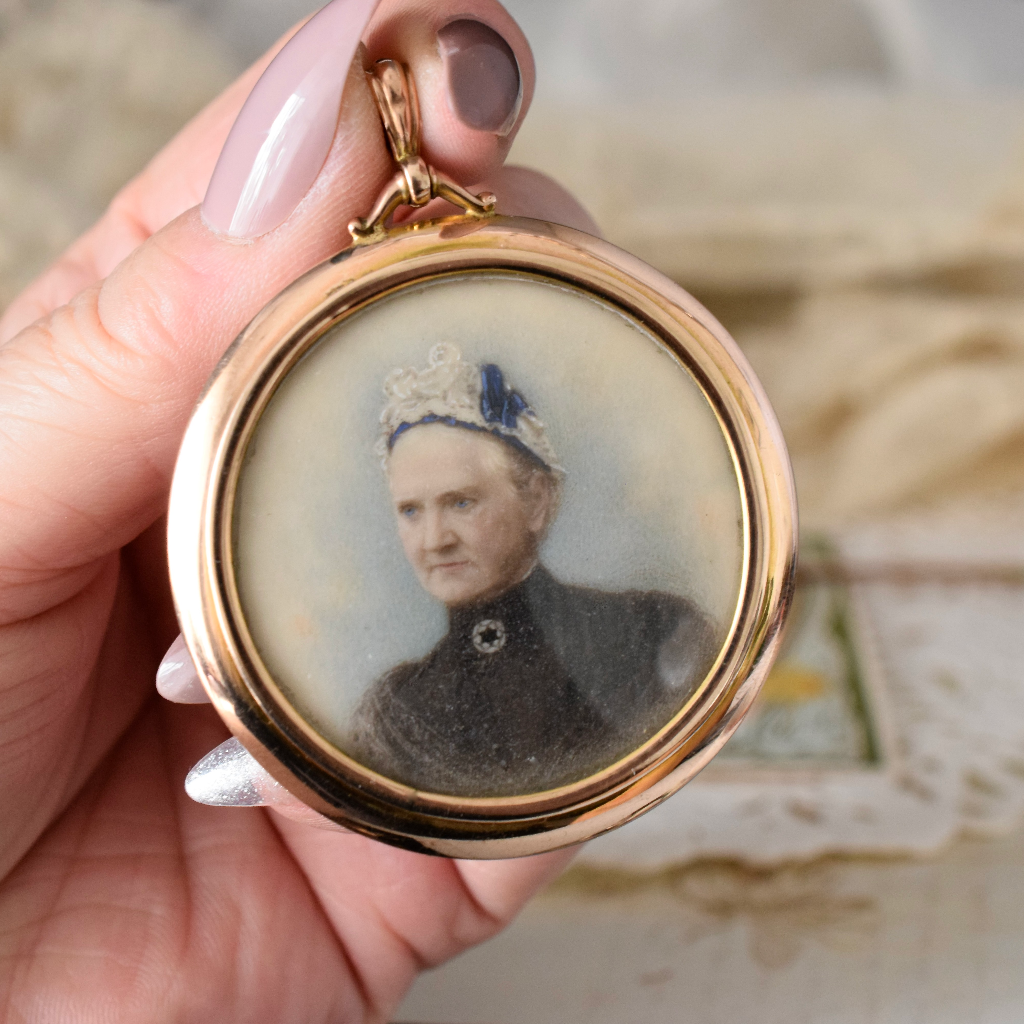 Antique Edwardian 9ct Rose Gold Double Sided Photo Locket Circa 1905
