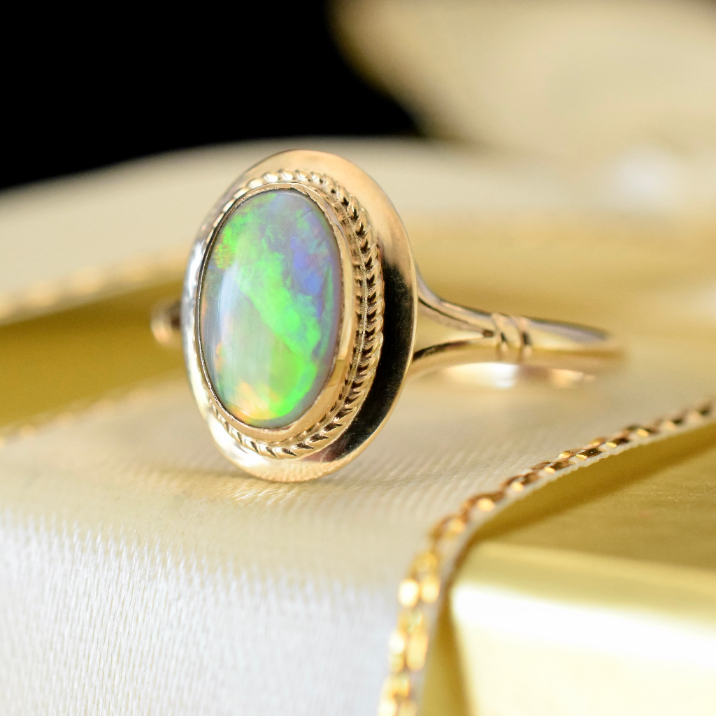 Vintage 9ct Yellow Gold And Solid White Opal Ring - Birmingham 1983