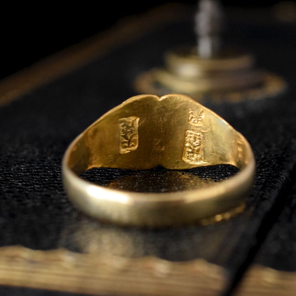 Antique High Carat ‘Ancient Ruyi Symbol’ Signet Ring - 22ct And 18ct