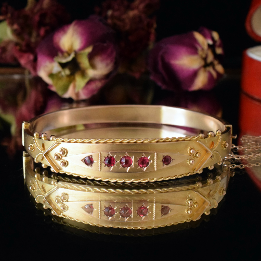 Antique Australian 9ct Rose Gold Garnet-Topped Doublet Bangle By Robert Rollason - 1888-1925