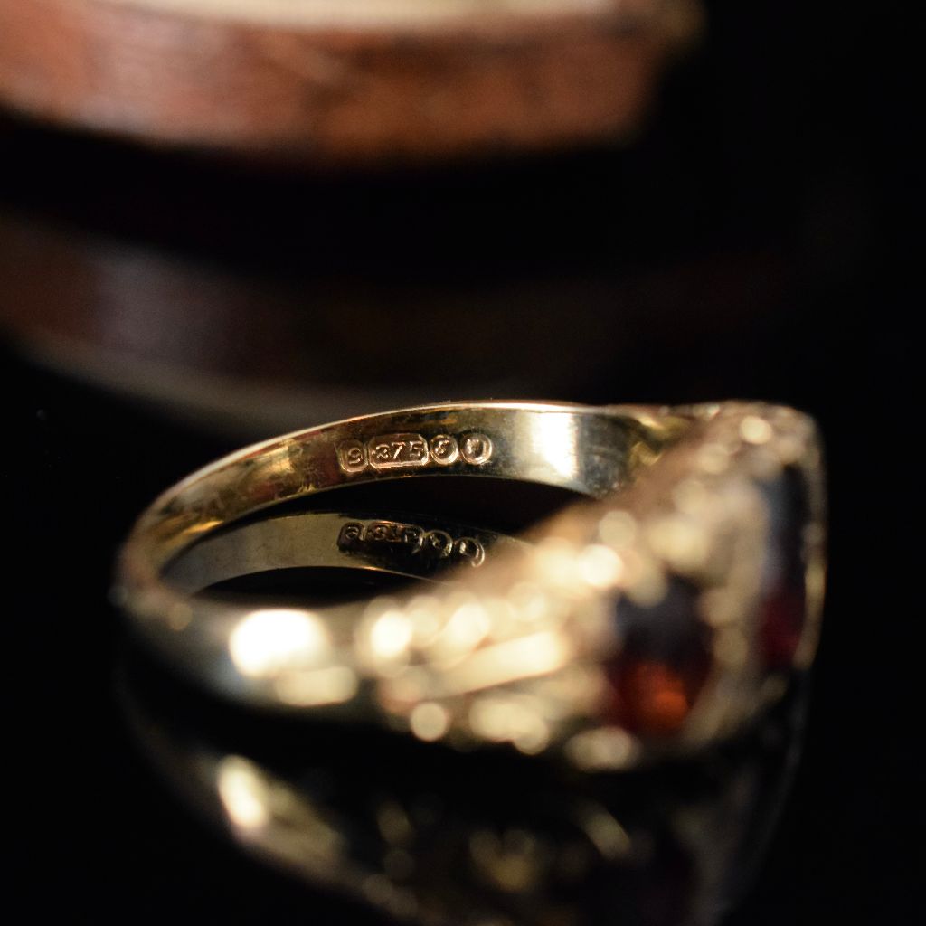 Vintage 9ct Yellow gold Garnet And Diamond Ring London 1973
