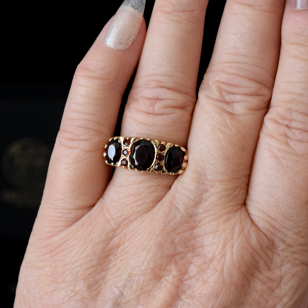Vintage 9ct Rose Gold Garnet Trilogy Ring