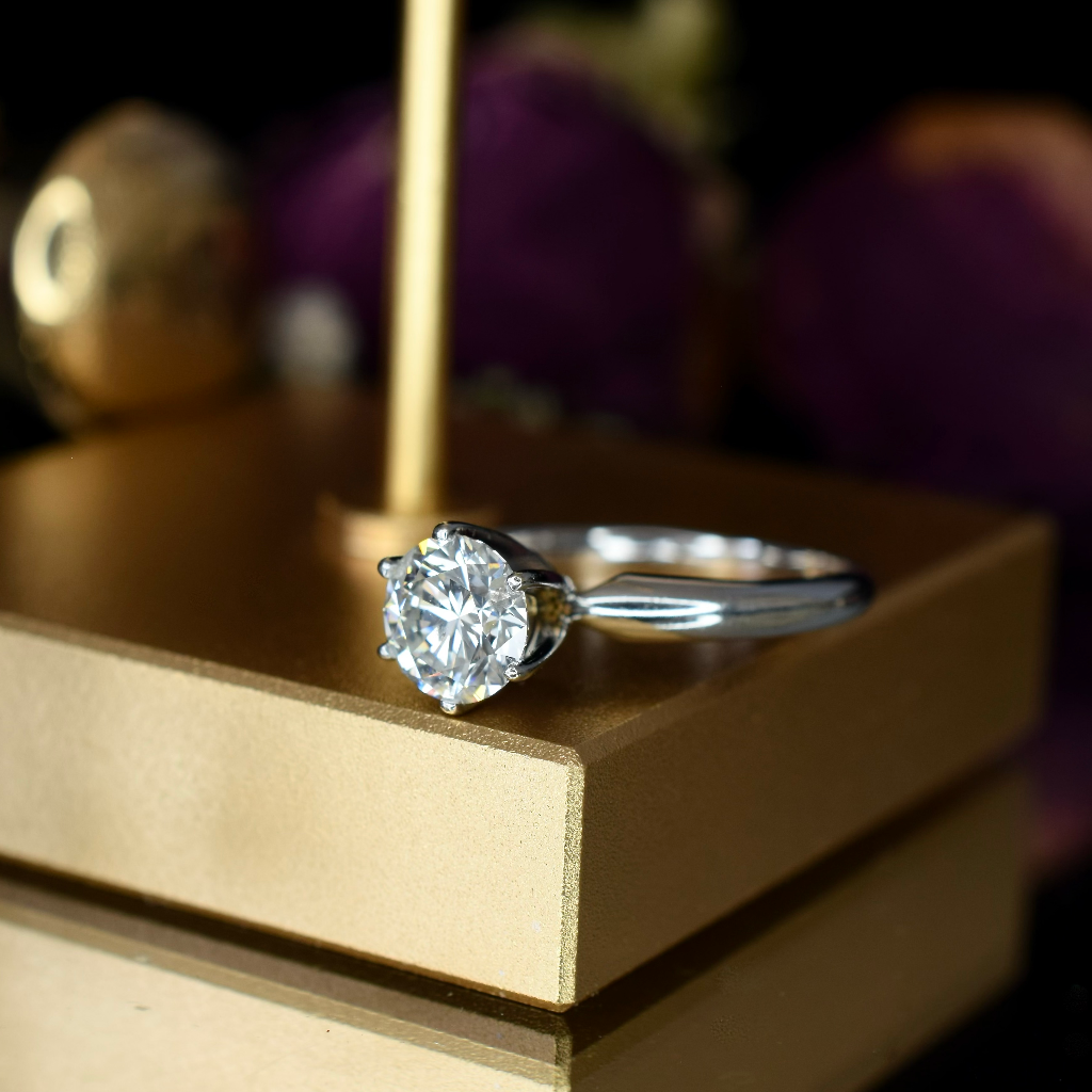 Modern 14ct White Gold Solitaire Diamond 0.90ct Ring Independent Valuation Included In Purchase For $7,500