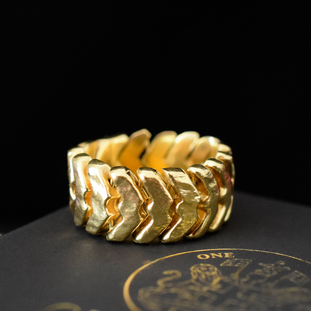 Modern 18ct Yellow Gold Textured ‘Chain’ Link Ring 9.2 Grams