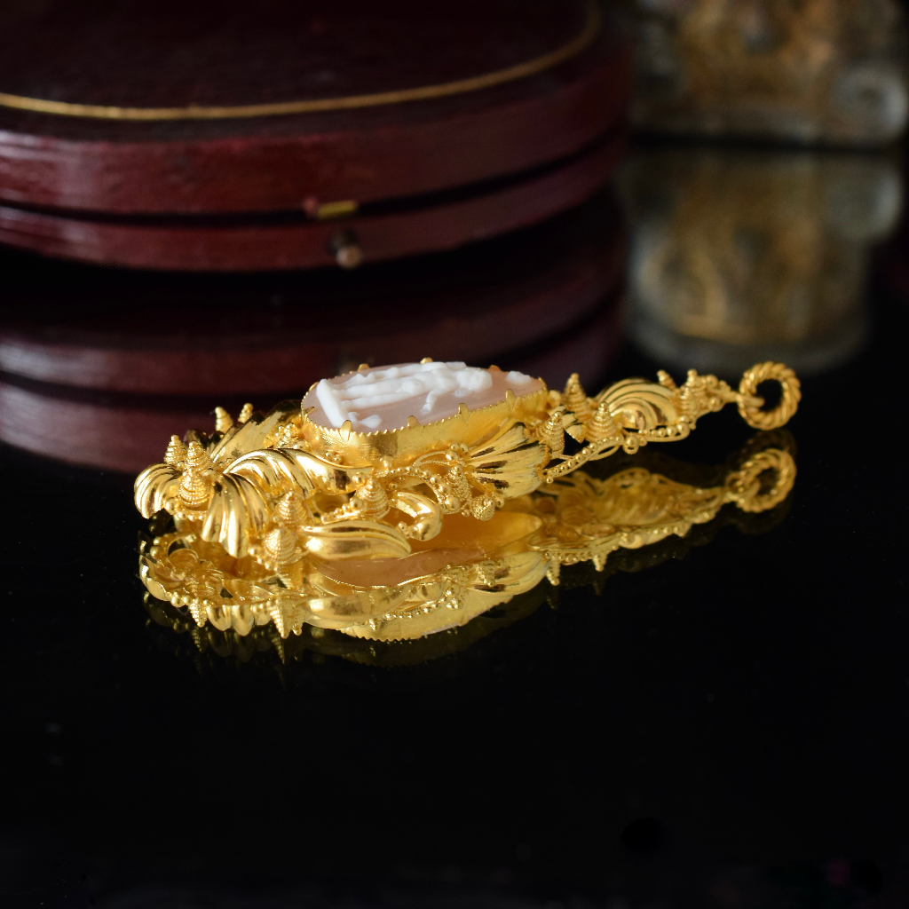 Antique Mid-Victorian 21ct Yellow Gold And Cameo Pendant Circa 1860