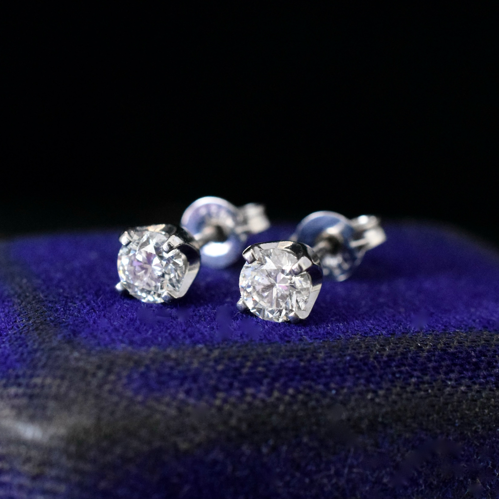 Modern 18ct White Gold Round Brilliant Cut Diamond Earrings - 0.60ct TDW
