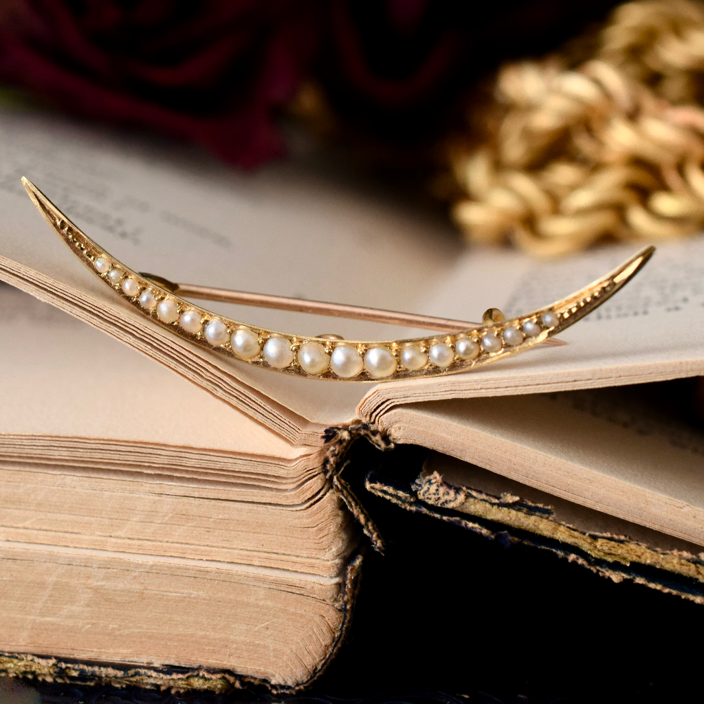 Antique Edwardian 15ct Yellow Gold Crescent Brooch Circa 1910