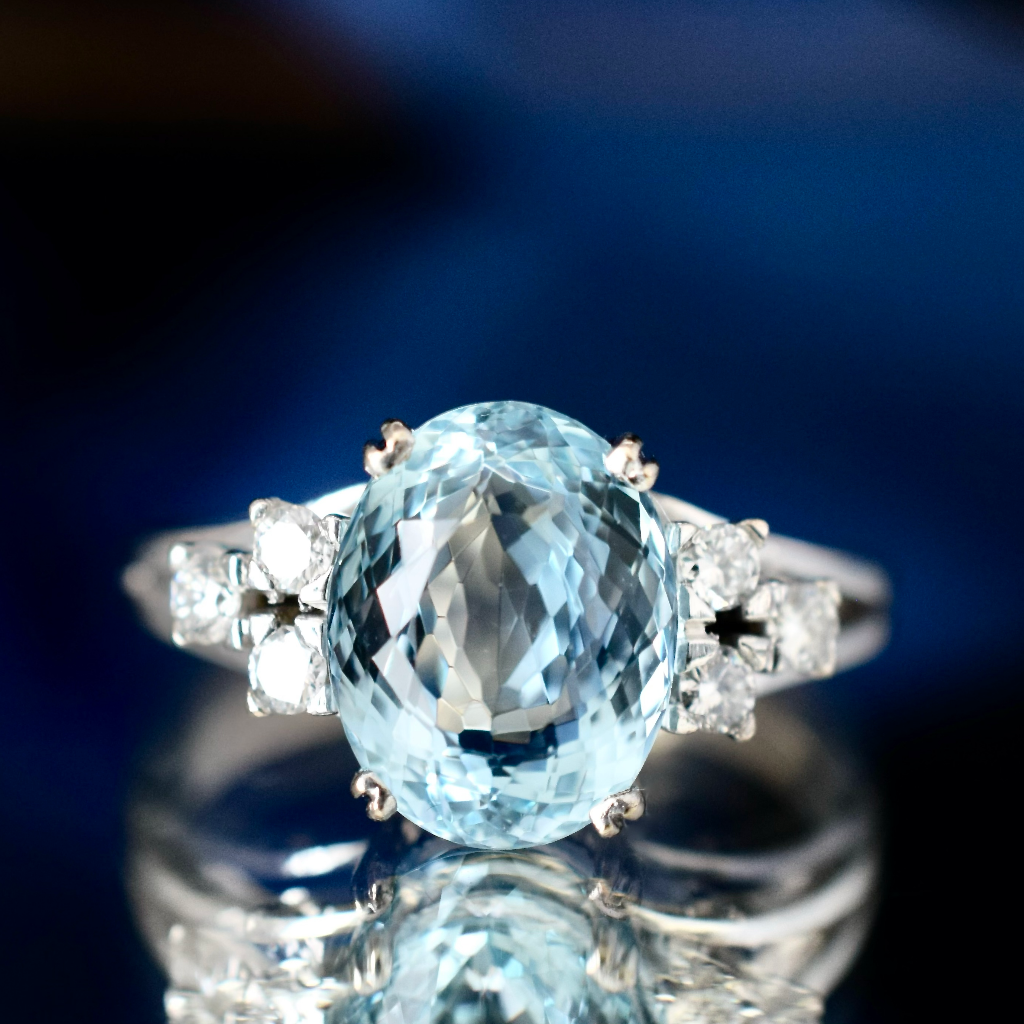Modern 18ct White Gold Aquamarine And Diamond Ring Independent Valuati