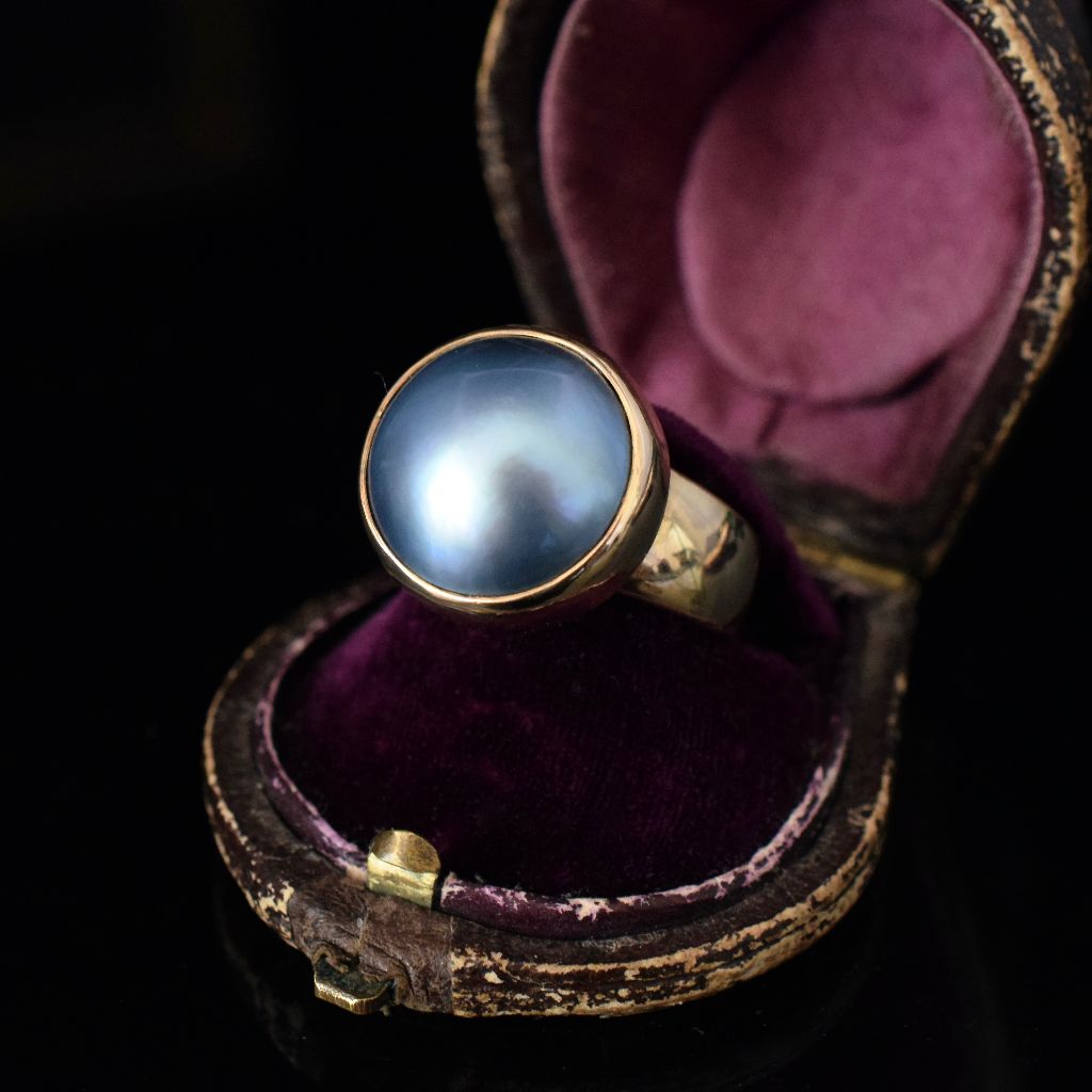 Modern Heavy 9ct Yellow Gold Mabe Pearl Ring