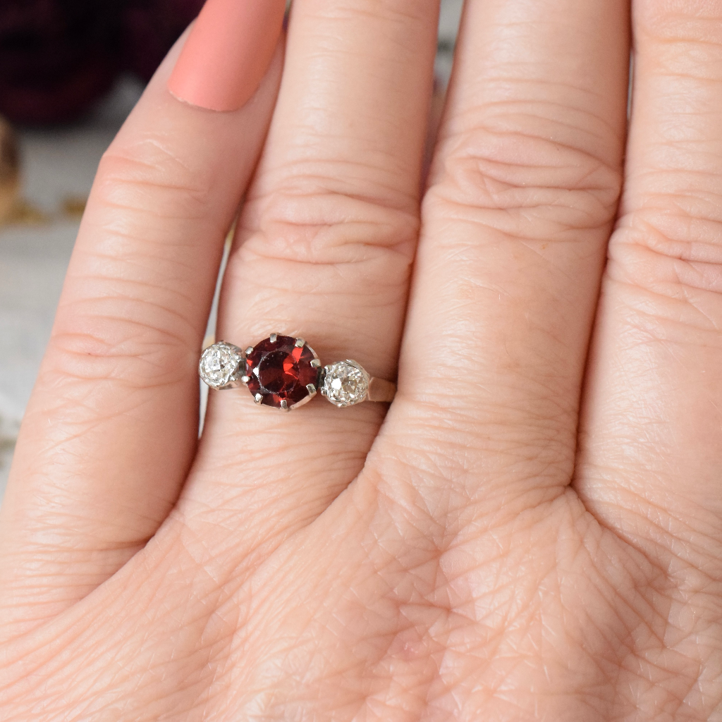 Antique/Vintage 18ct White Gold Garnet And Diamond Trilogy Ring