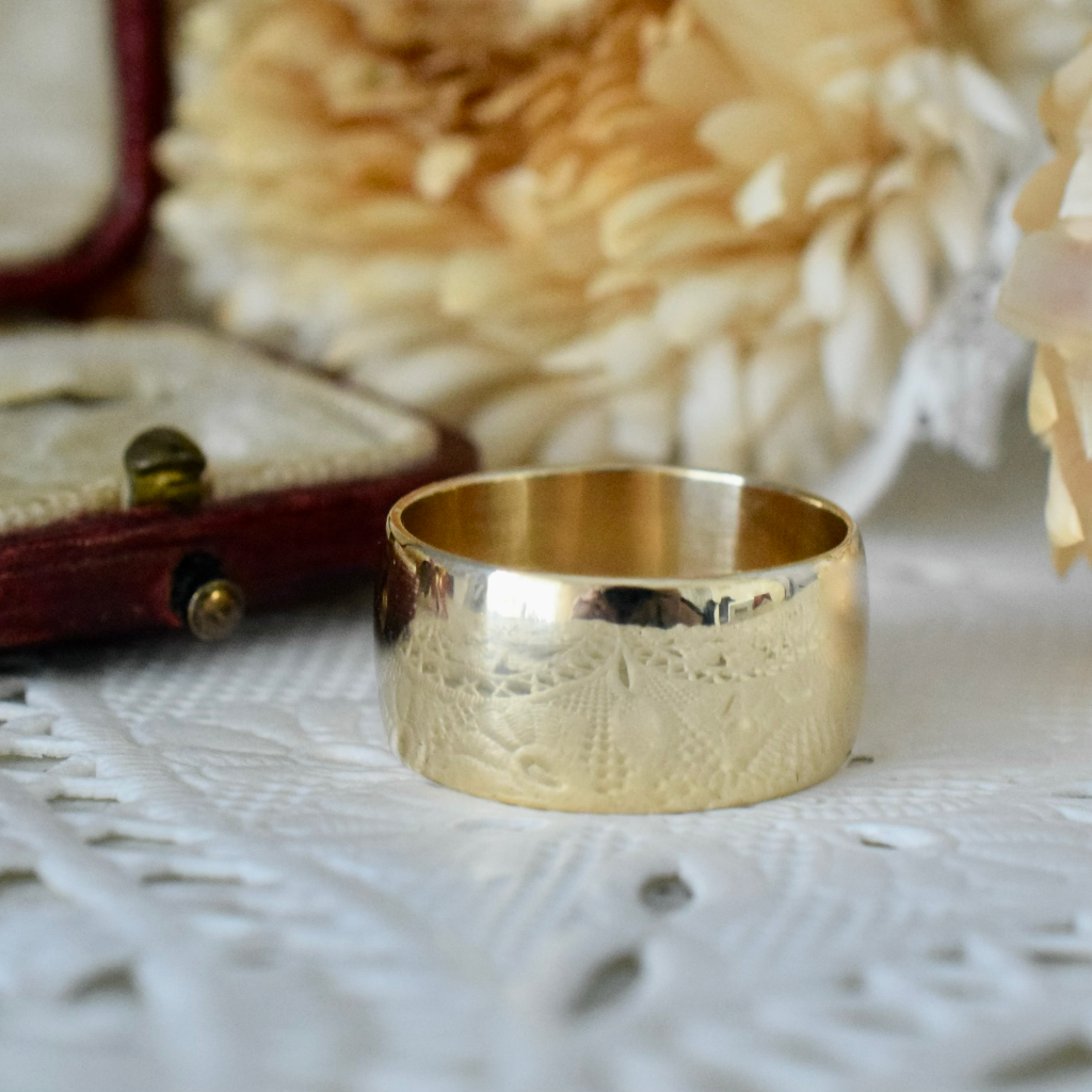 Vintage 9ct Yellow Gold Wide Cigar Band - London 1974