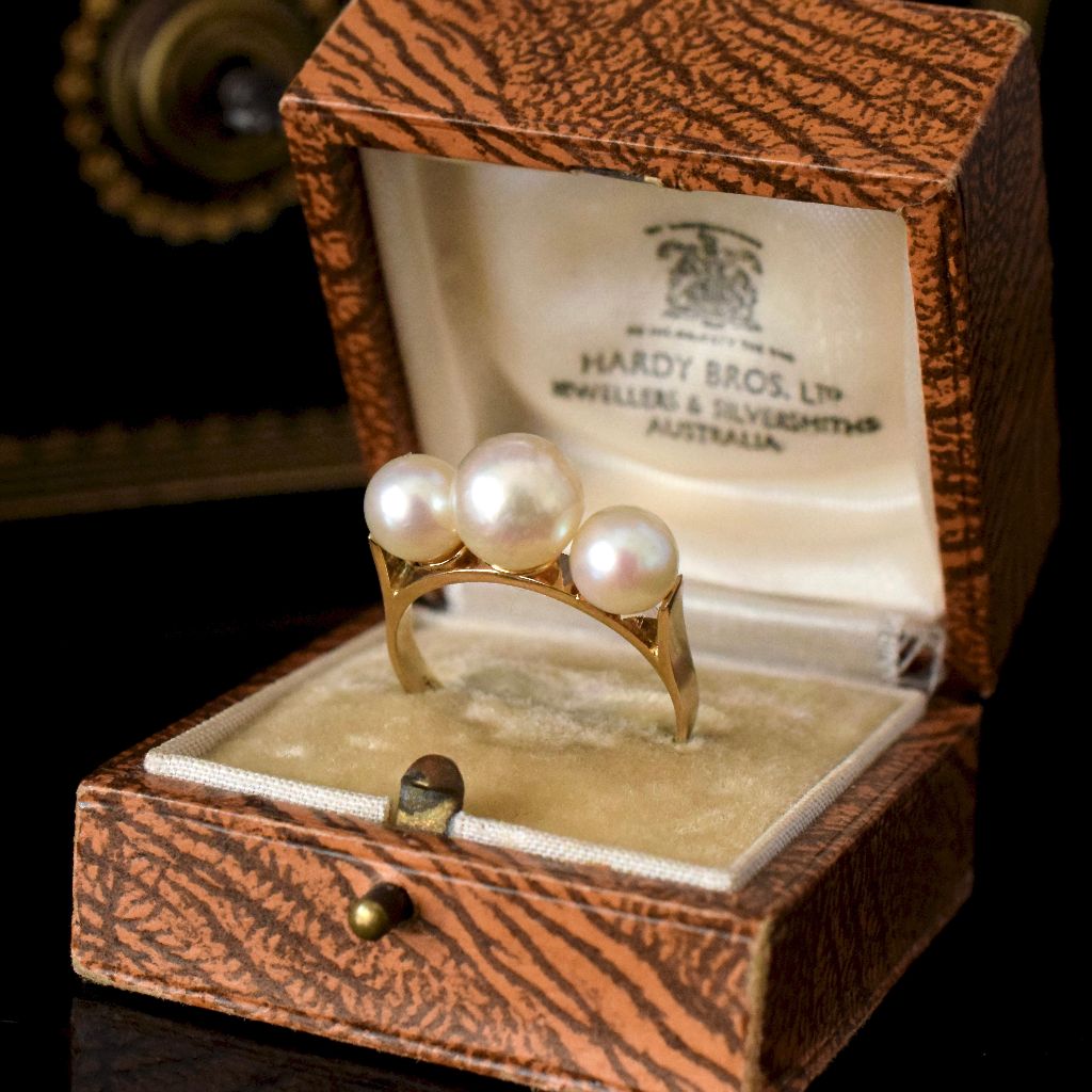 Vintage 14ct Yellow Gold Cultured Pearl Trilogy Ring