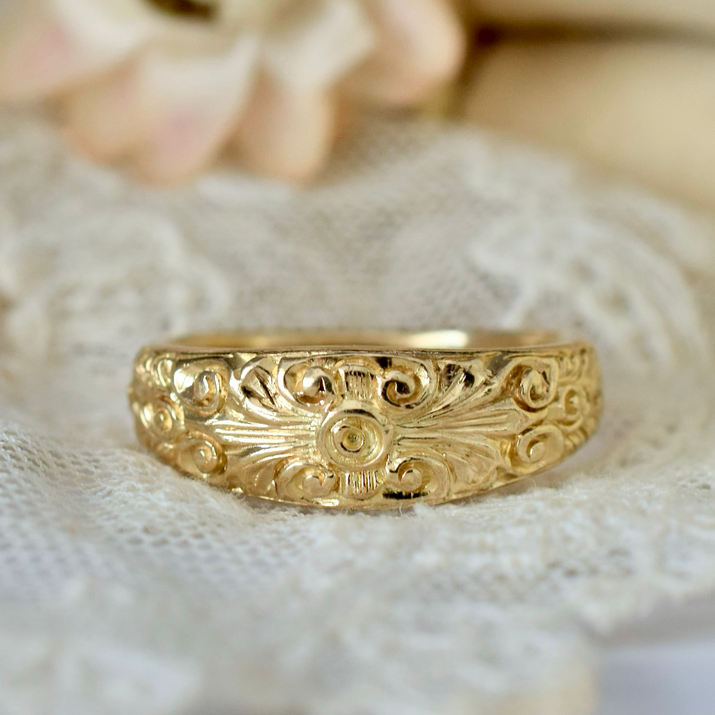 Modern 9ct Yellow Gold ‘Antique Style’ Floral Engraved Ring