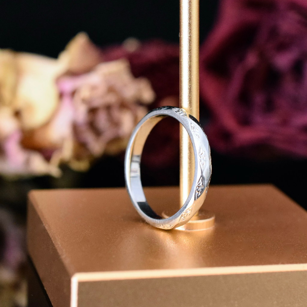 Vintage Australian 18ct White Gold ‘Rodd - Apex’ ring circa 1940’s