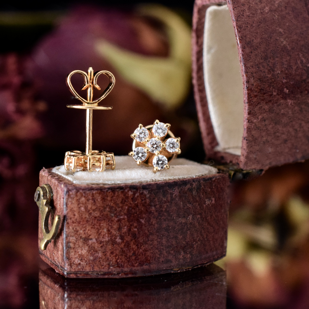 Modern 18ct Yellow Gold Diamond ‘Daisy’ Cluster Earrings