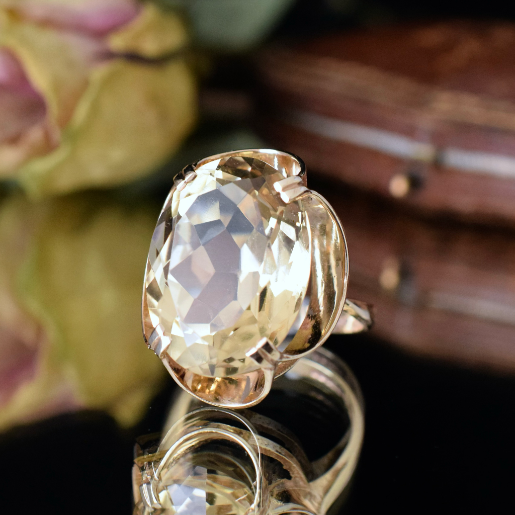 Vintage 9ct Yellow Gold Oval Citrine Ring - Birmingham 1976