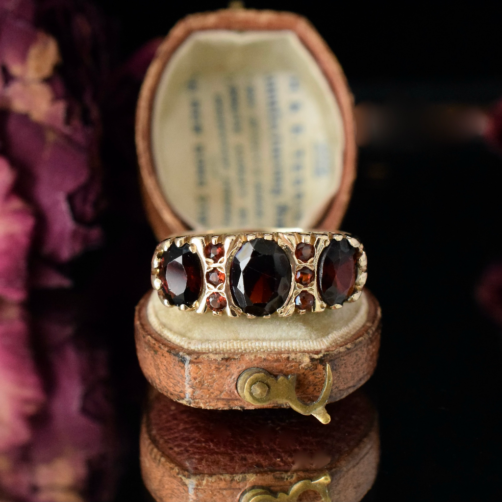 Vintage 9ct Rose Gold Garnet Trilogy Ring