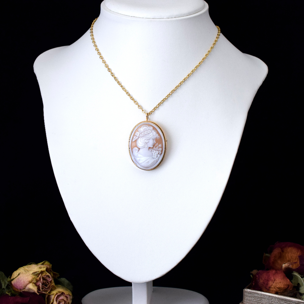 Vintage 9ct Yellow Gold Cameo Pendant / Brooch - Varese Italy
