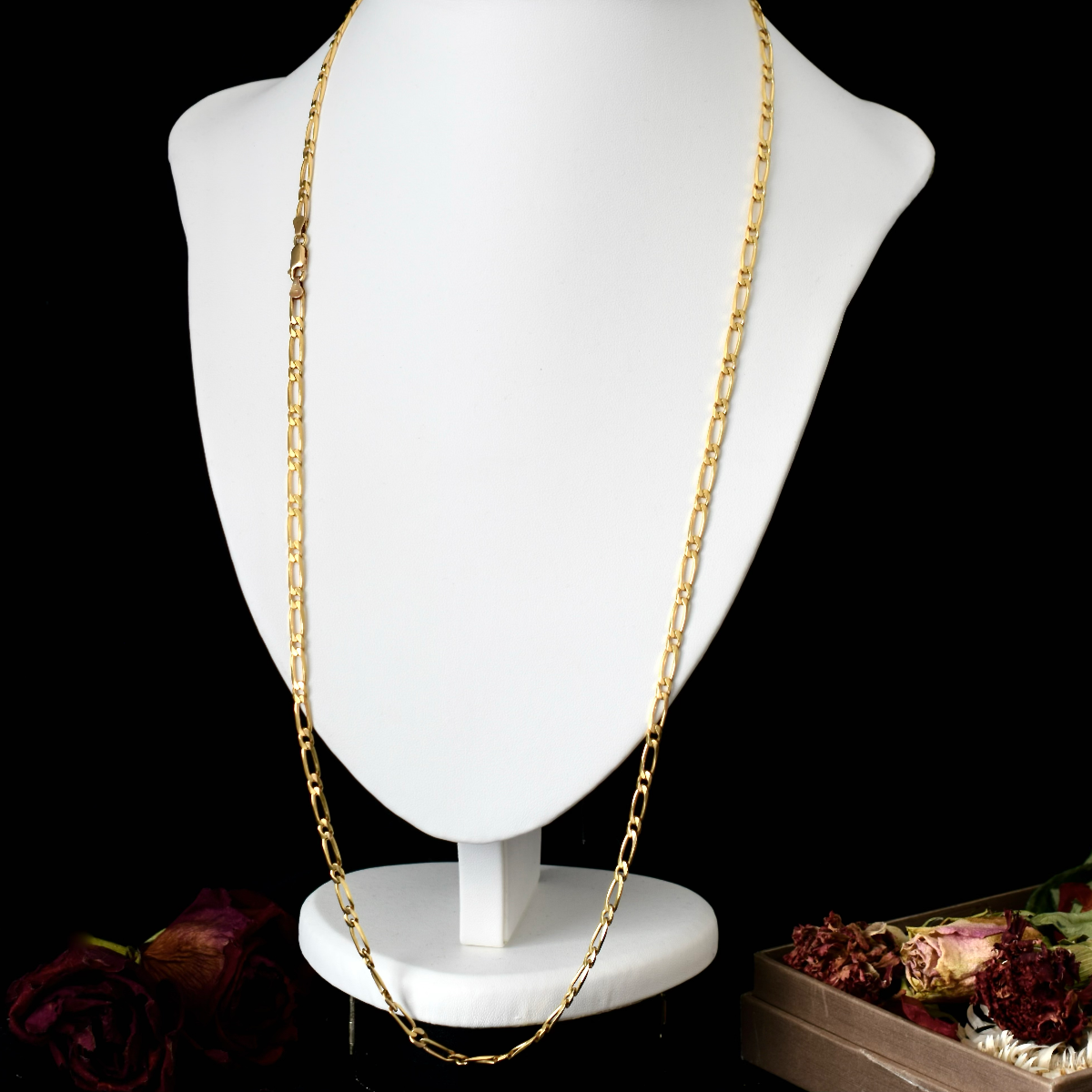 Modern 9ct Yellow Gold Figaro Chain Necklace 80cm